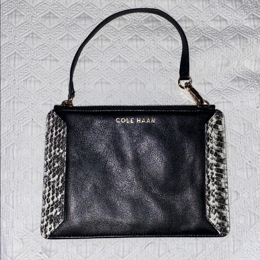 Wristlet